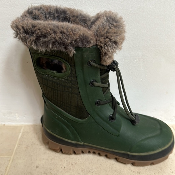 Bogs Arcata winter boot youth size 2 boys - Picture 5 of 8